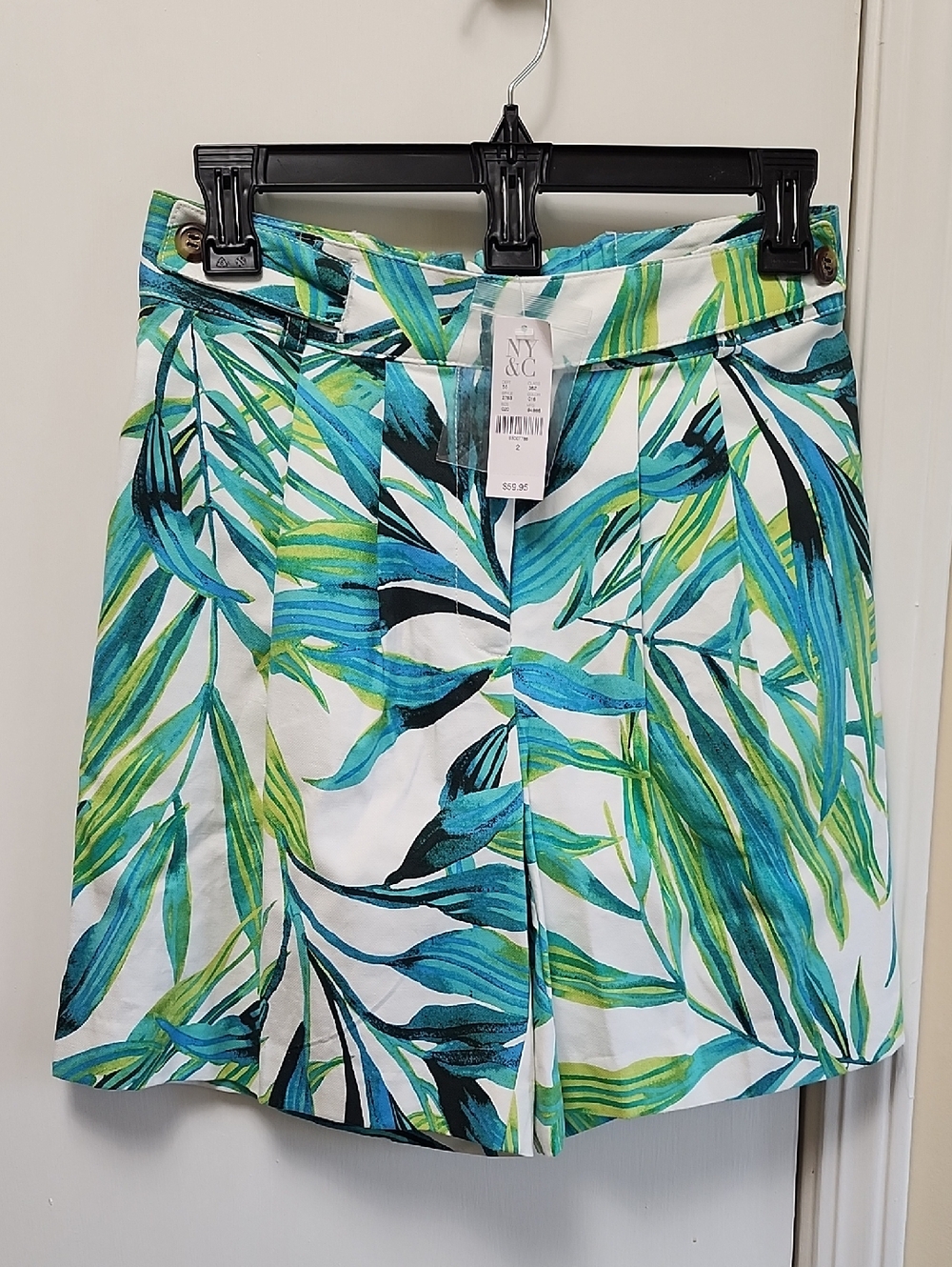 New York & Company Blue & Green Tropical Print Shorts